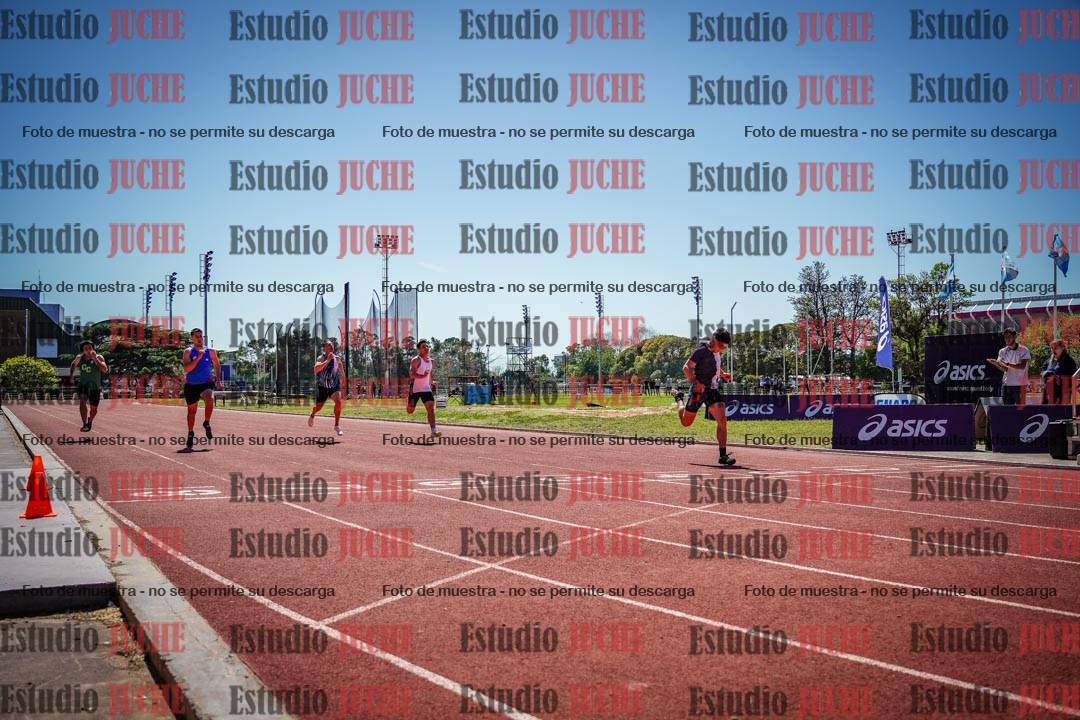 Fotos de los 200 m llanos de varones
