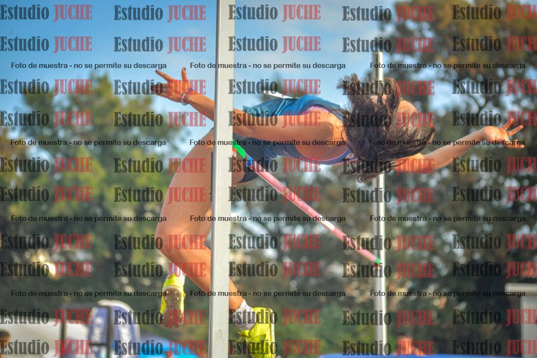 Fotos del salto en alto de mujeres