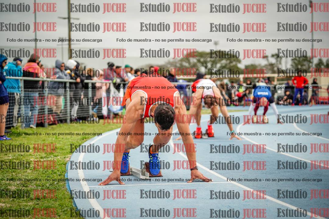Fotos de los 400 m llanos de varones