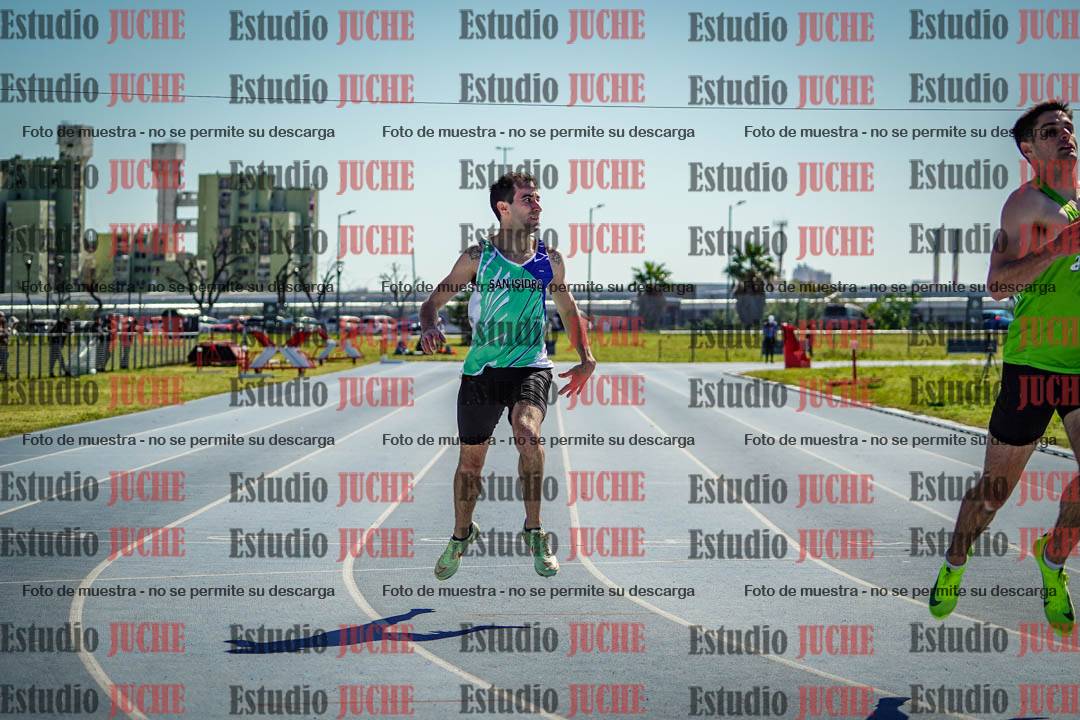 Fotos de los 200 m llanos de varones