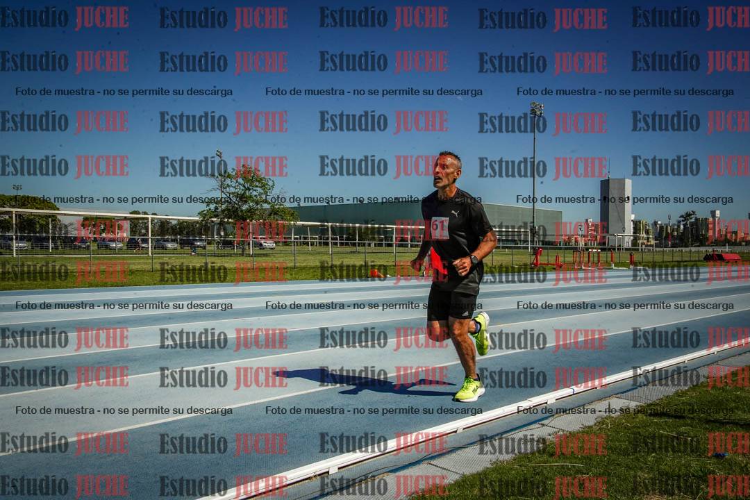Fotos de los 5000 m de mujeres y varones - serie 2
