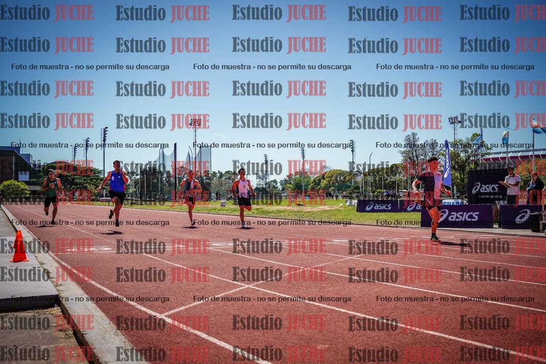 Fotos de los 200 m llanos de varones