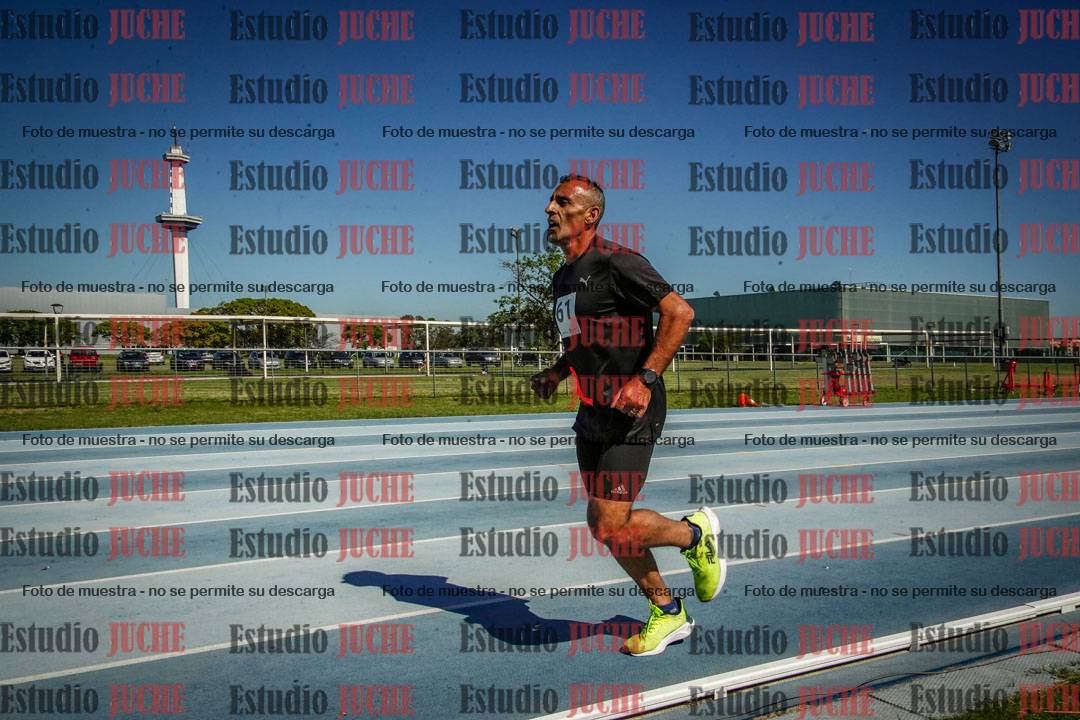 Fotos de los 5000 m de mujeres y varones - serie 2