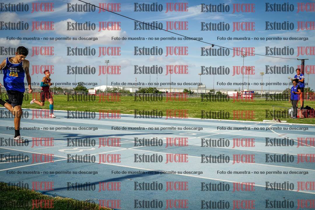 Fotos de los 400 m llanos de varones