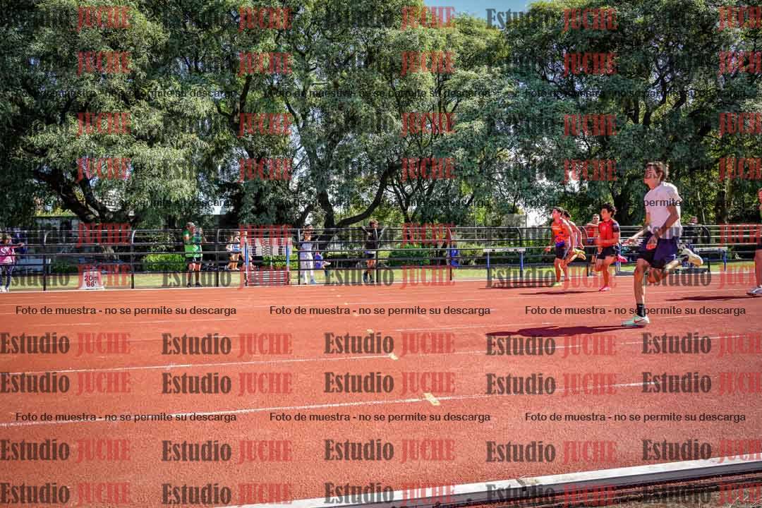 Fotos de los 100 m llanos de varones