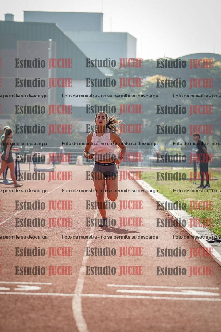 Fotos de los 800 m llanos de mujeres - combinadas 7