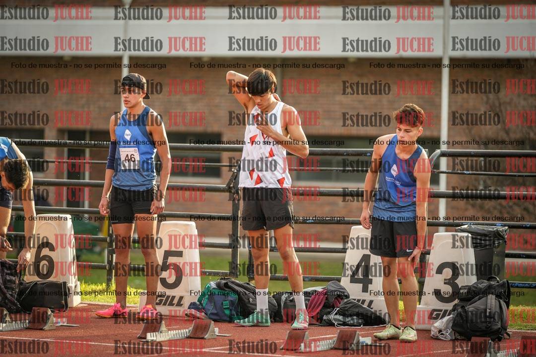 Fotos de los 110 m con vallas de varones - decatlón 6