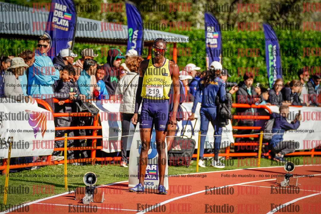 Fotos de los 400 m llanos de varones - FINAL