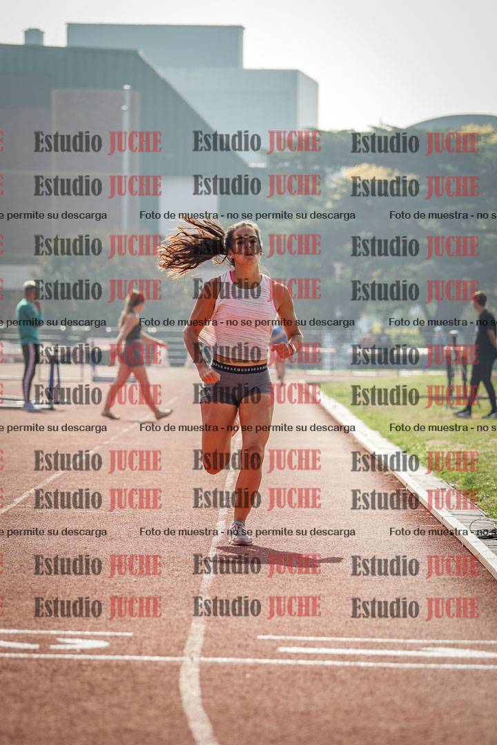 Fotos de los 800 m llanos de mujeres - combinadas 7