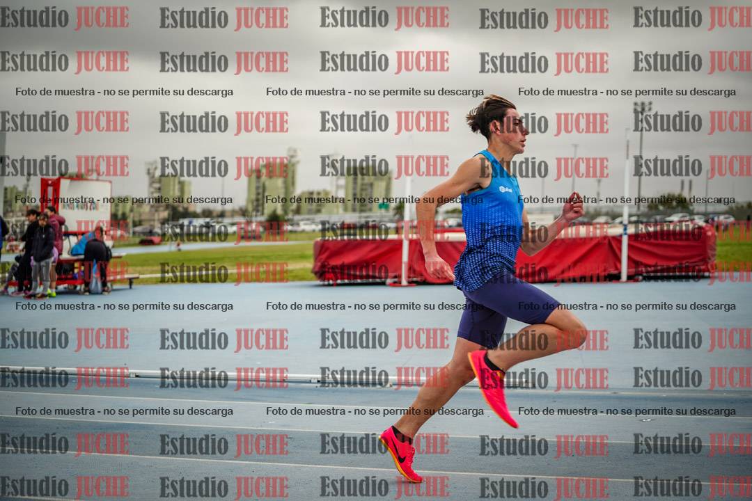Fotos de los 400 m llanos de varones