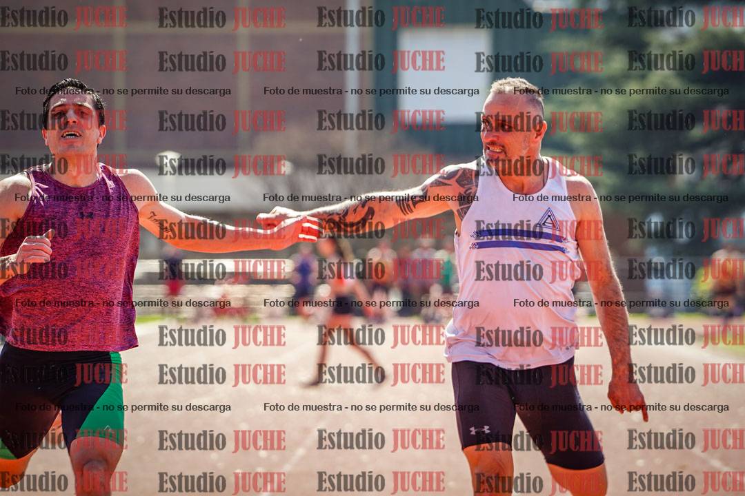 Fotos de los 100 m llanos de varones