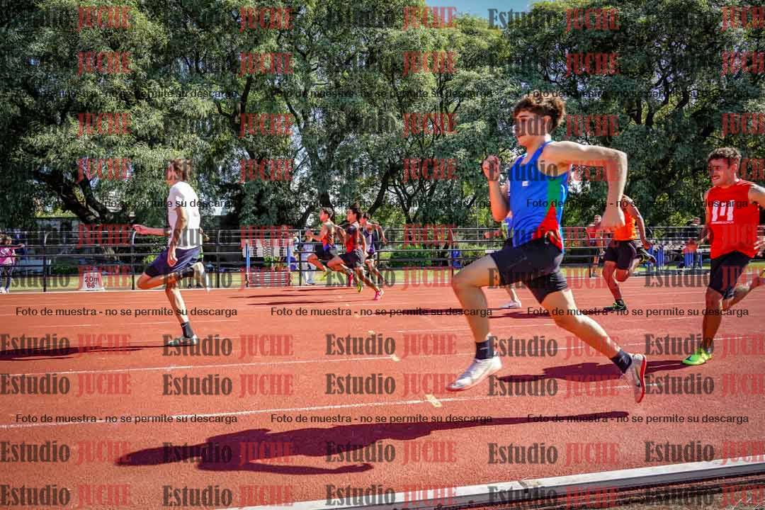 Fotos de los 100 m llanos de varones
