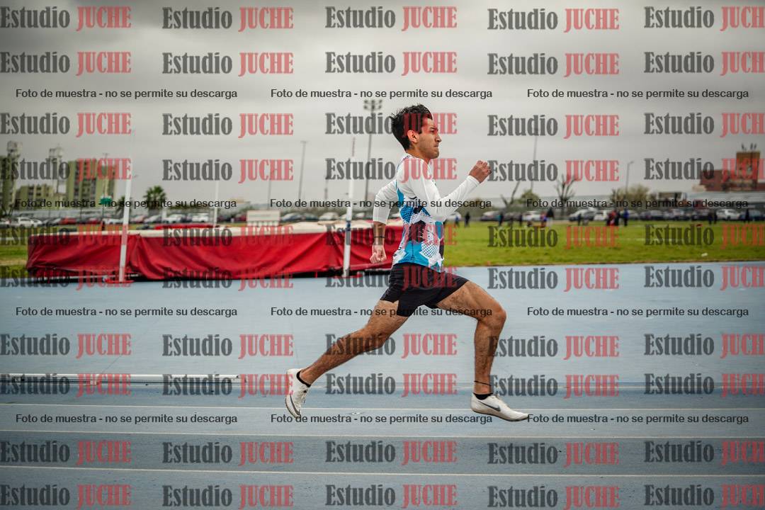 Fotos de los 400 m llanos de varones