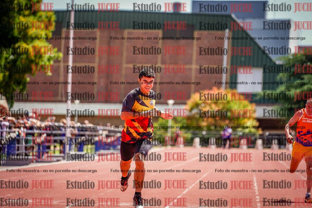Fotos de los 200 m llanos de varones