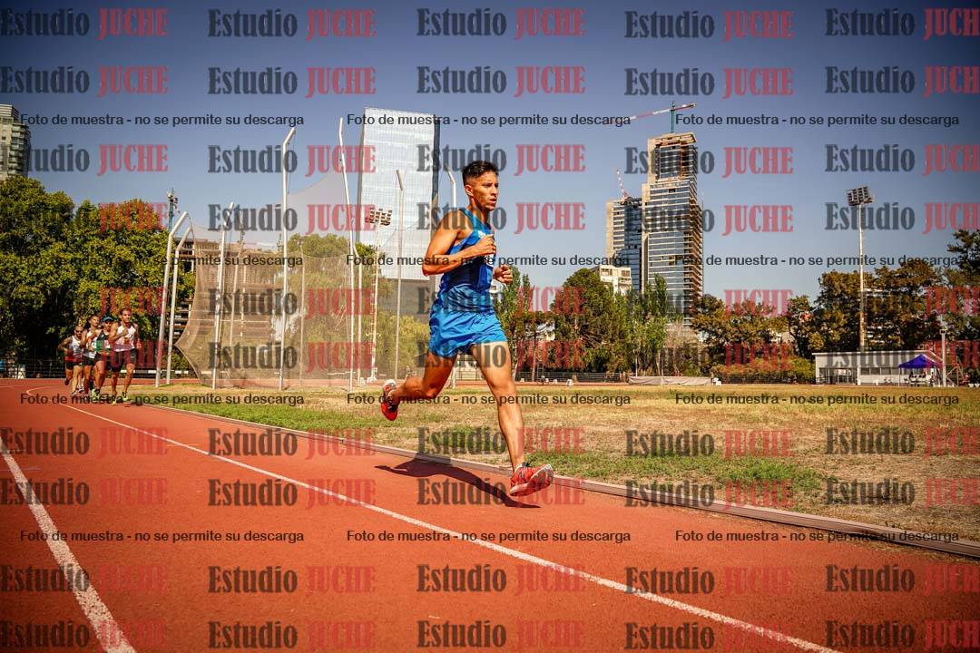 Fotos de los 3000 m llanos de varones