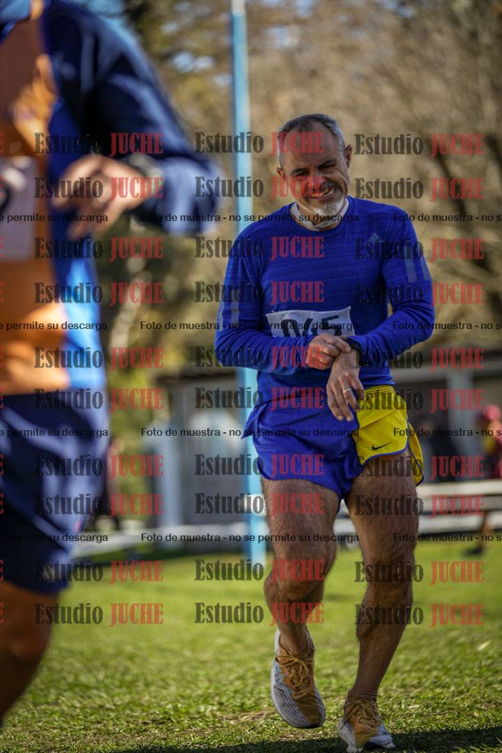Fotos de la llegada del cross de 4000 m - varones