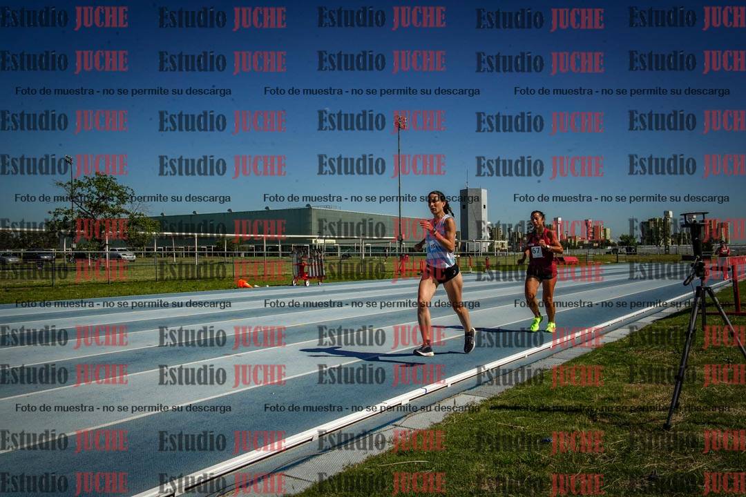 Fotos de los 5000 m de mujeres y varones - serie 2