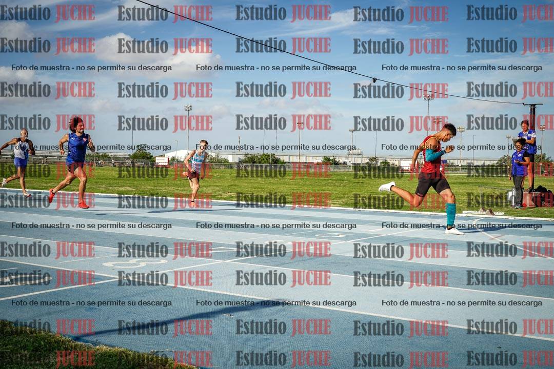 Fotos de los 400 m llanos de varones