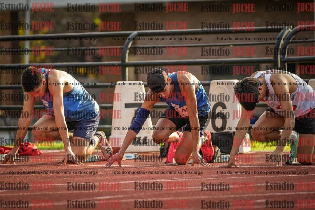 Fotos de los 110 m con vallas de varones - decatlón 6