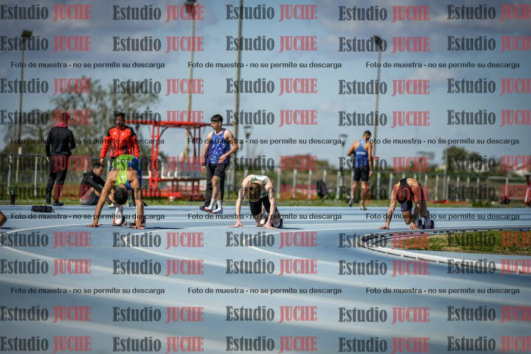Fotos de los 200 m llanos de varones