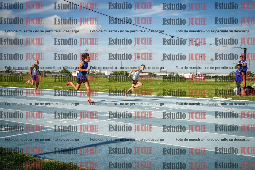 Fotos de los 400 m llanos de varones