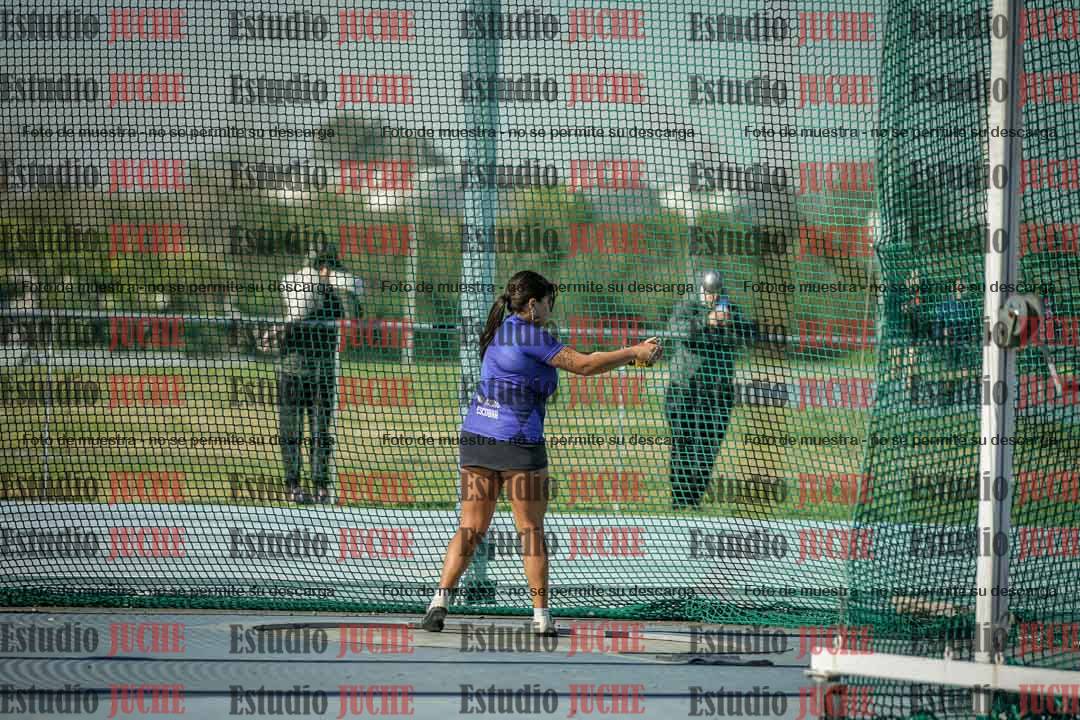 Fotos del lanzamiento de martillo de mujeres