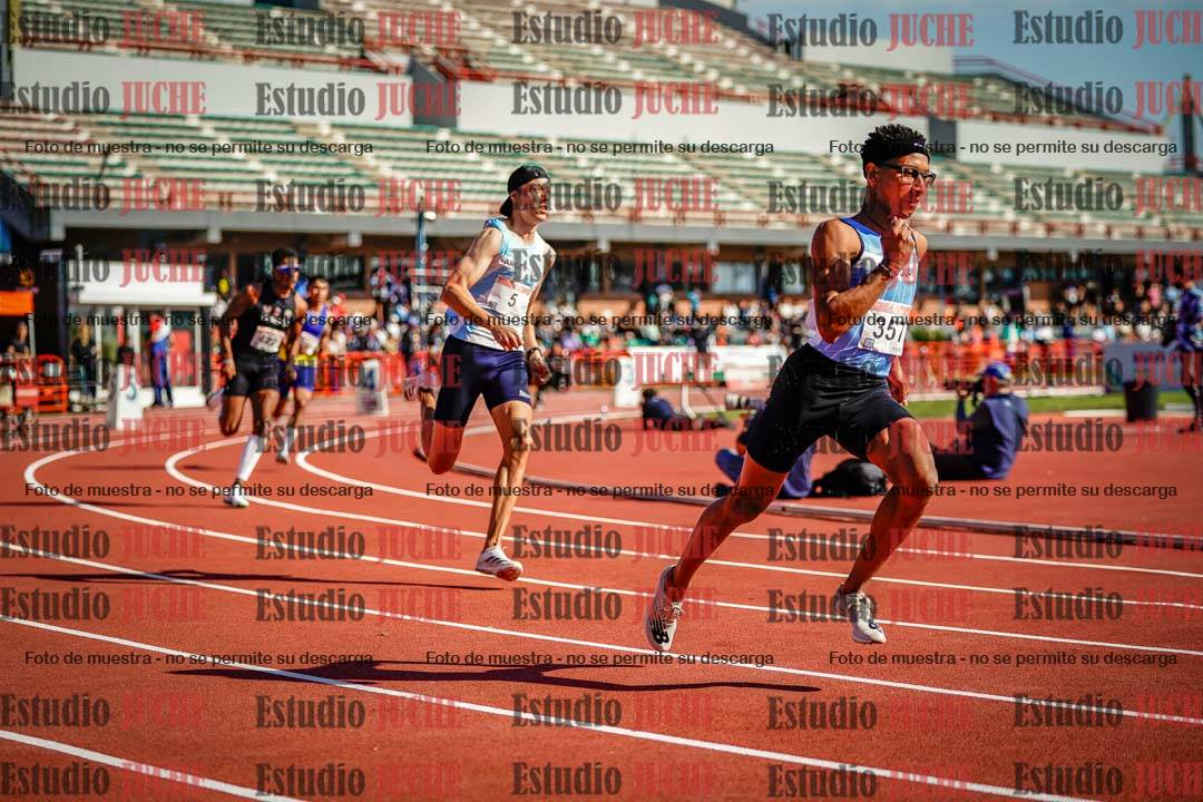Fotos de los 400 m llanos de varones