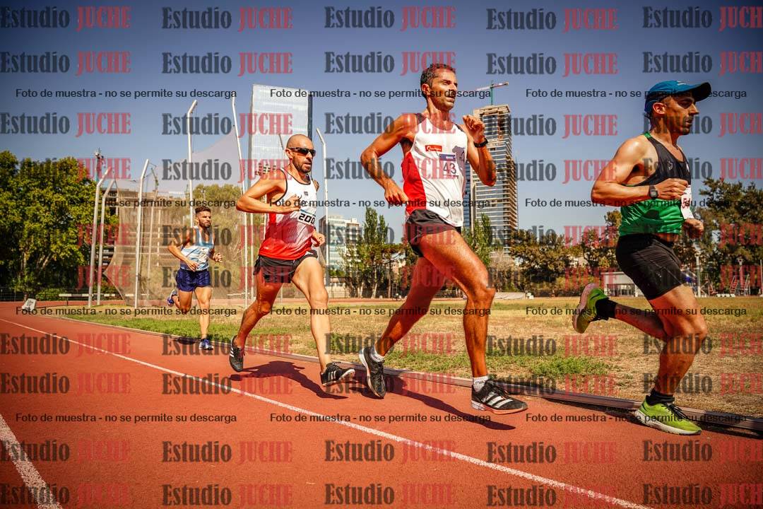 Fotos de los 3000 m llanos de varones