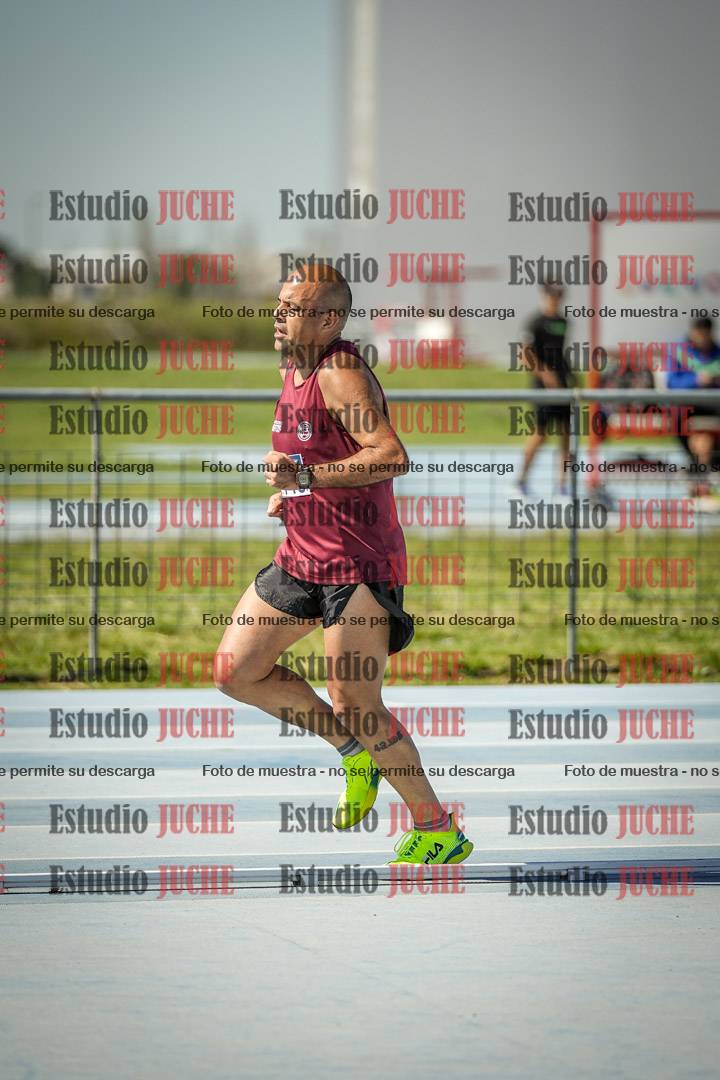 Fotos de los 5000 m de mujeres y varones - serie 2