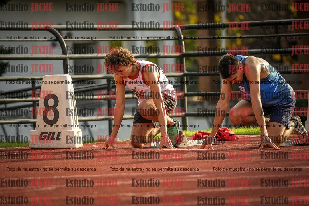 Fotos de los 110 m con vallas de varones - decatlón 6
