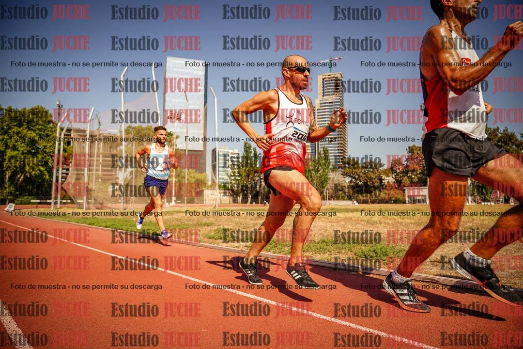 Fotos de los 3000 m llanos de varones