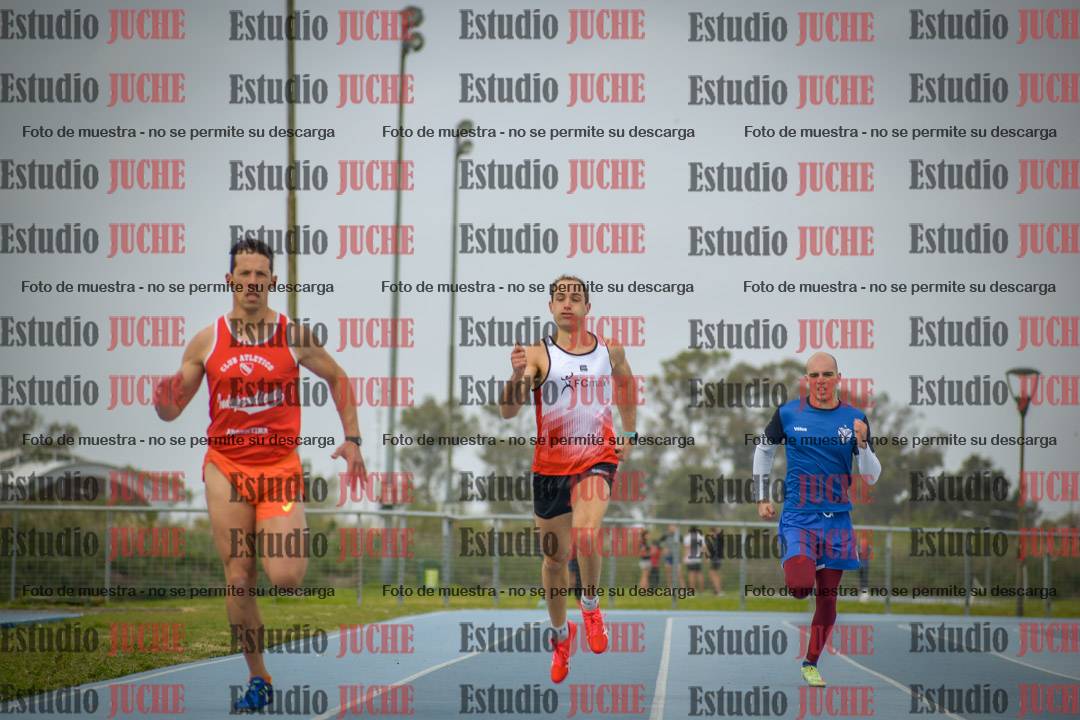 Fotos de los 400 m llanos de varones