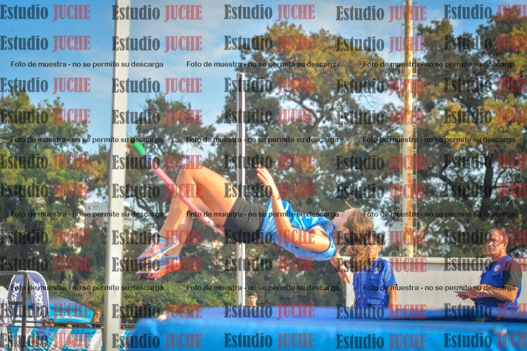 Fotos del salto en alto de mujeres