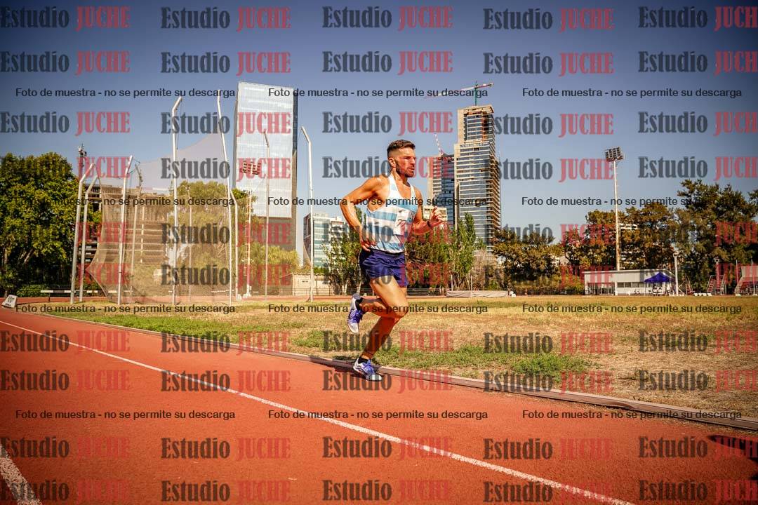 Fotos de los 3000 m llanos de varones