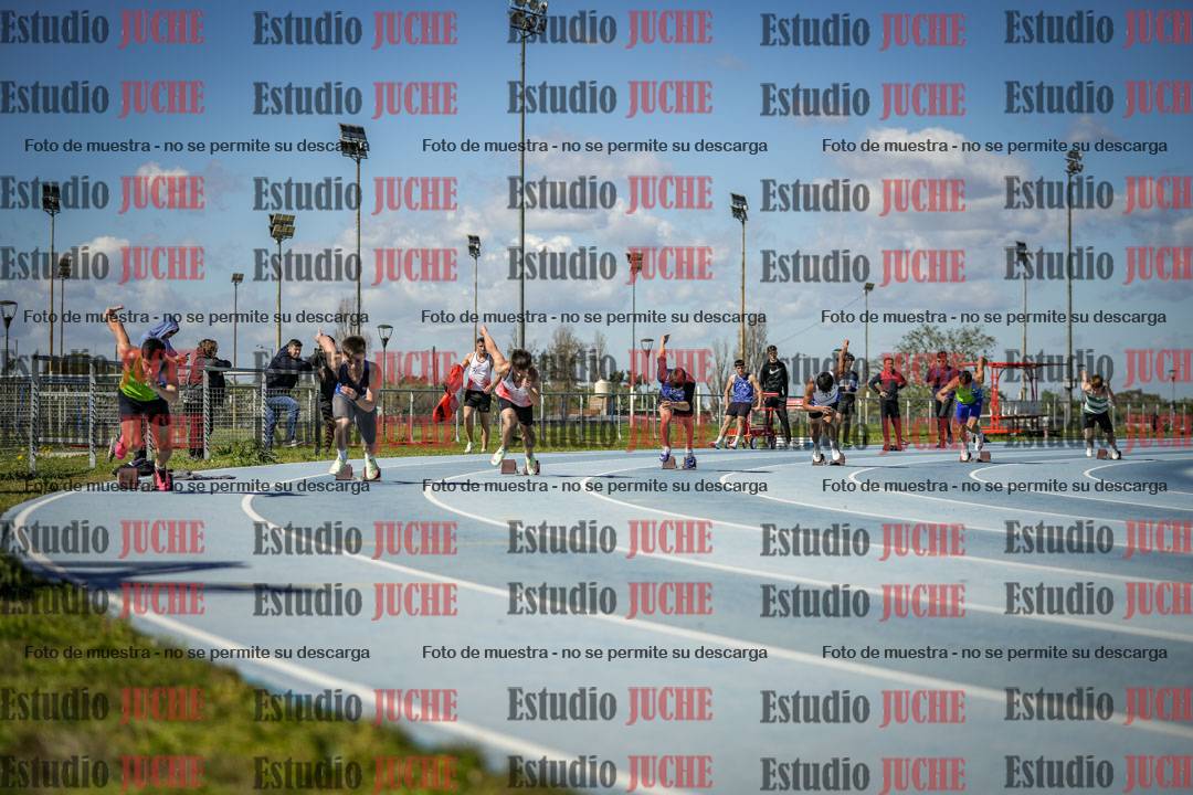 Fotos de los 200 m llanos de varones