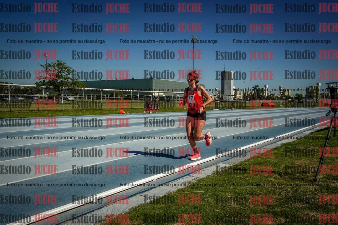 Fotos de los 5000 m de mujeres y varones - serie 2