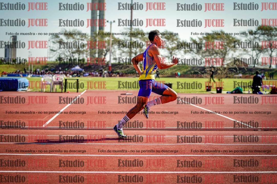 Fotos de los 400 m llanos de varones