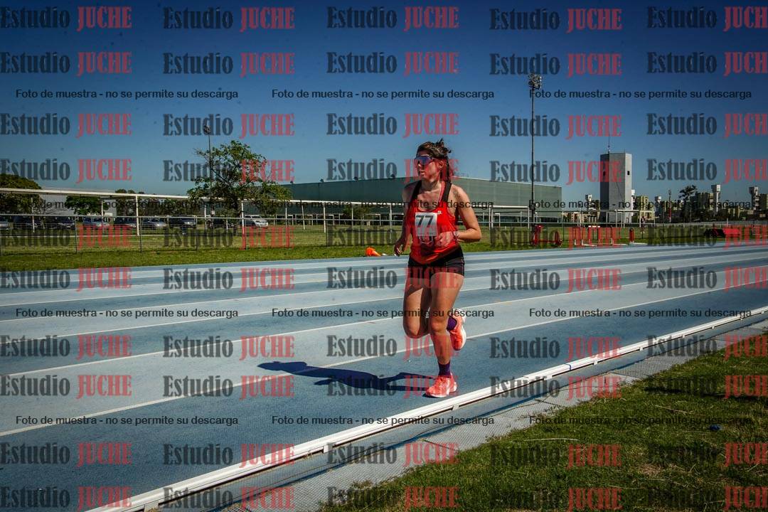 Fotos de los 5000 m de mujeres y varones - serie 2
