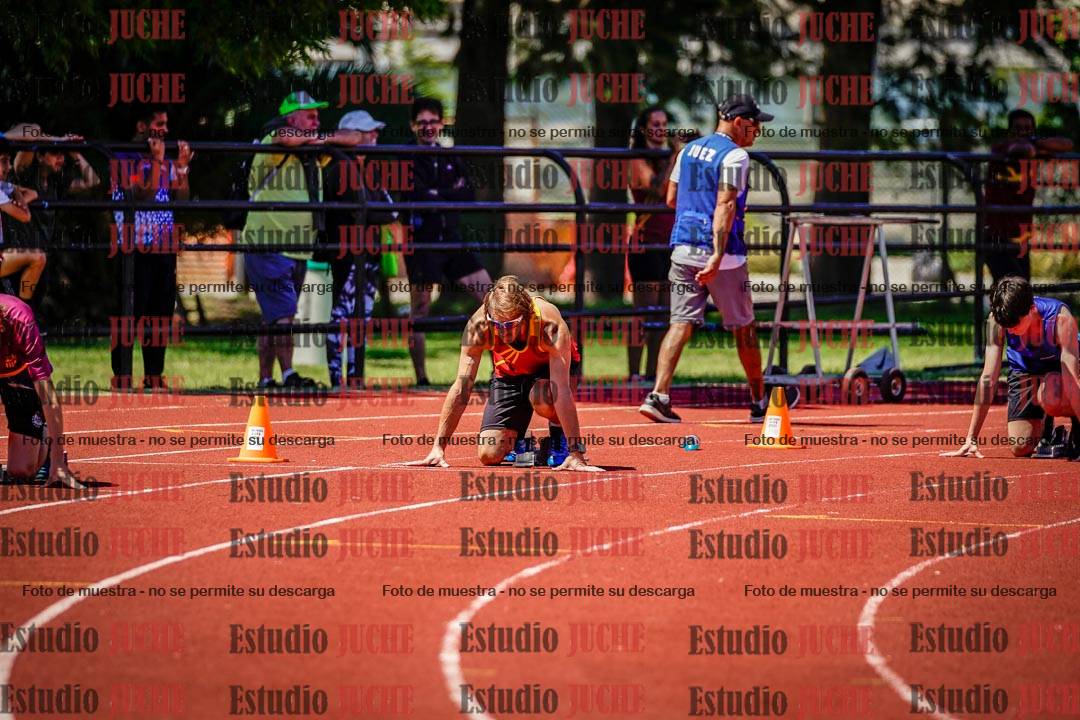 Fotos de los 200 m llanos de varones