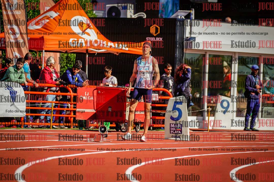 Fotos de los 400 m llanos de varones - FINAL