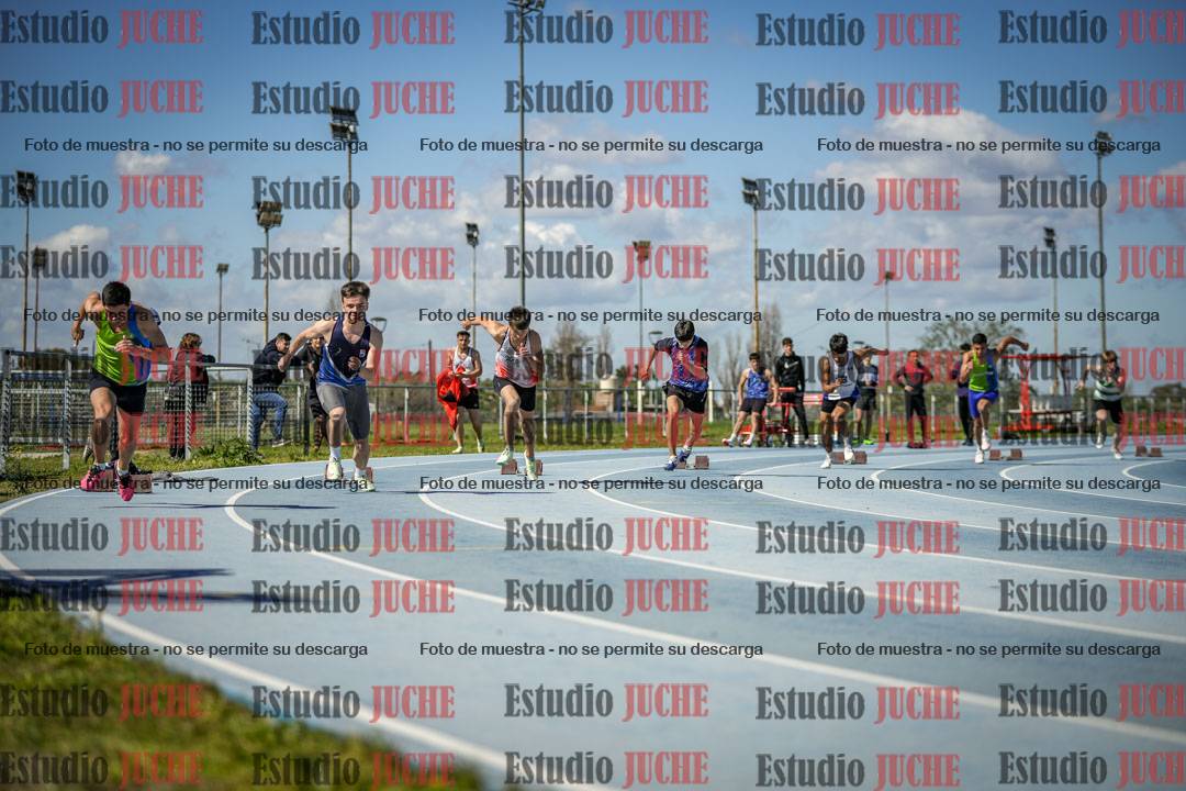 Fotos de los 200 m llanos de varones