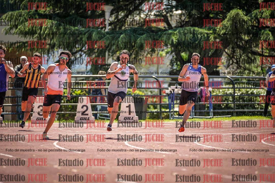 Fotos de los 200 m llanos de varones