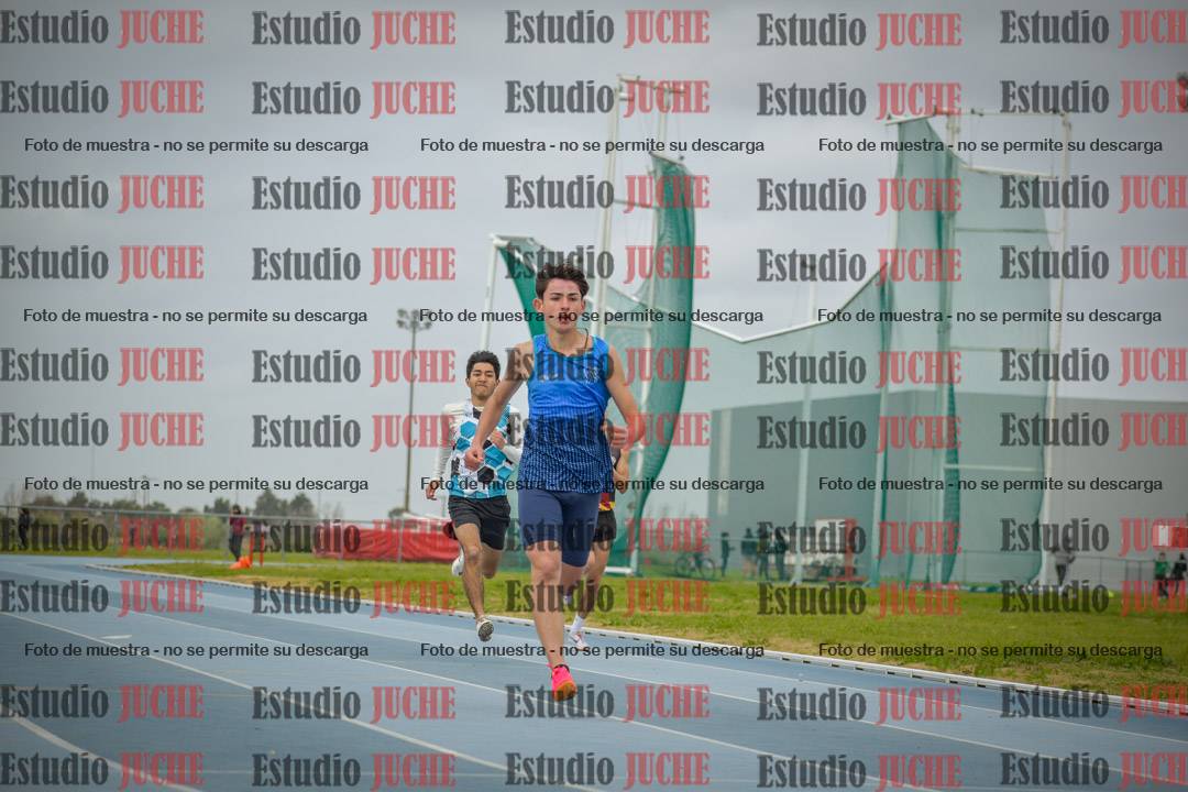 Fotos de los 400 m llanos de varones