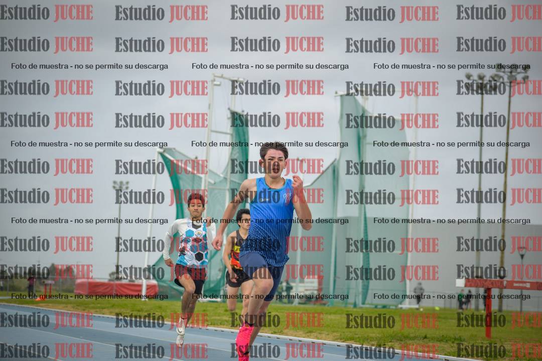 Fotos de los 400 m llanos de varones