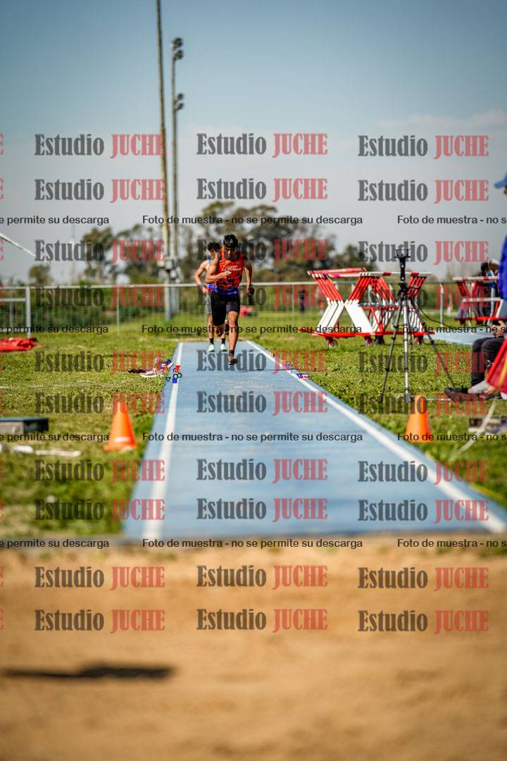 Fotos del salto triple de varones