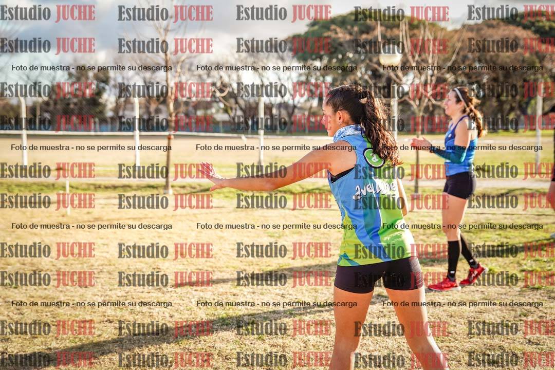 Fotos en el tercer relevo (3000 m de carrera)