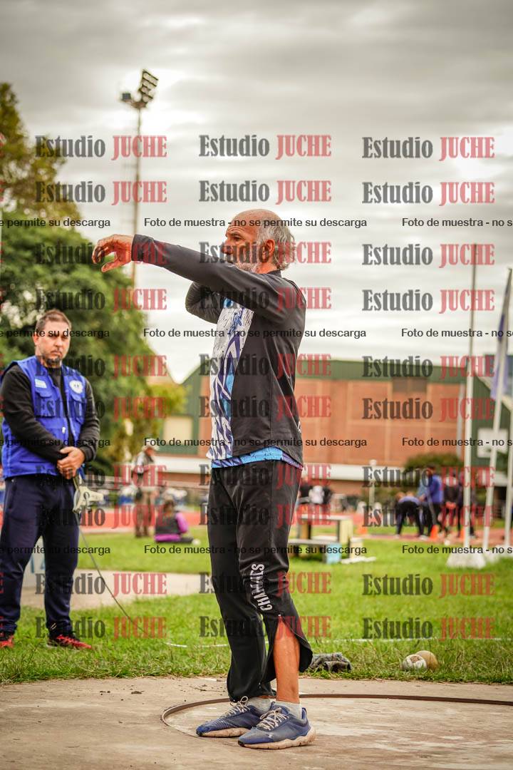 Fotos del lanzamiento de bala de varones
