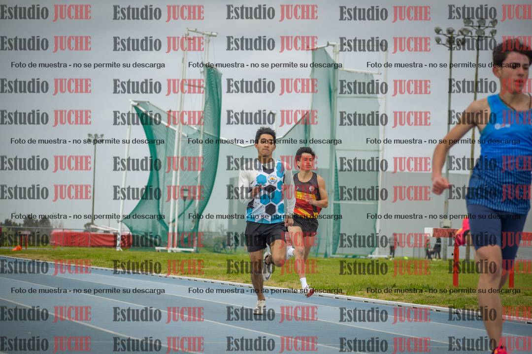 Fotos de los 400 m llanos de varones