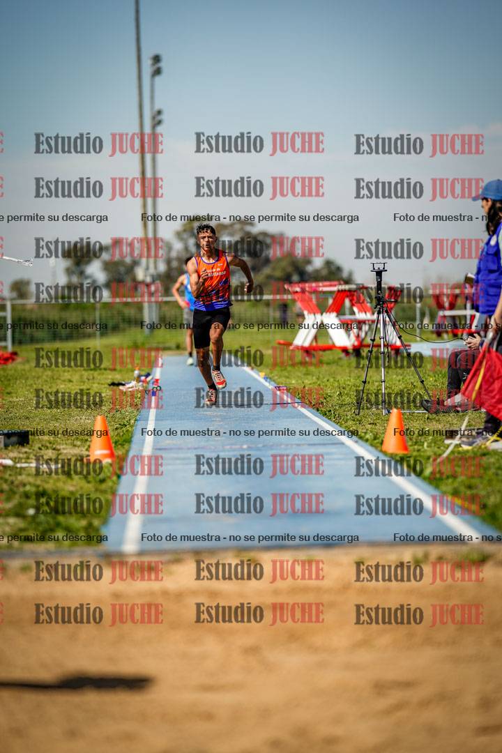 Fotos del salto triple de varones