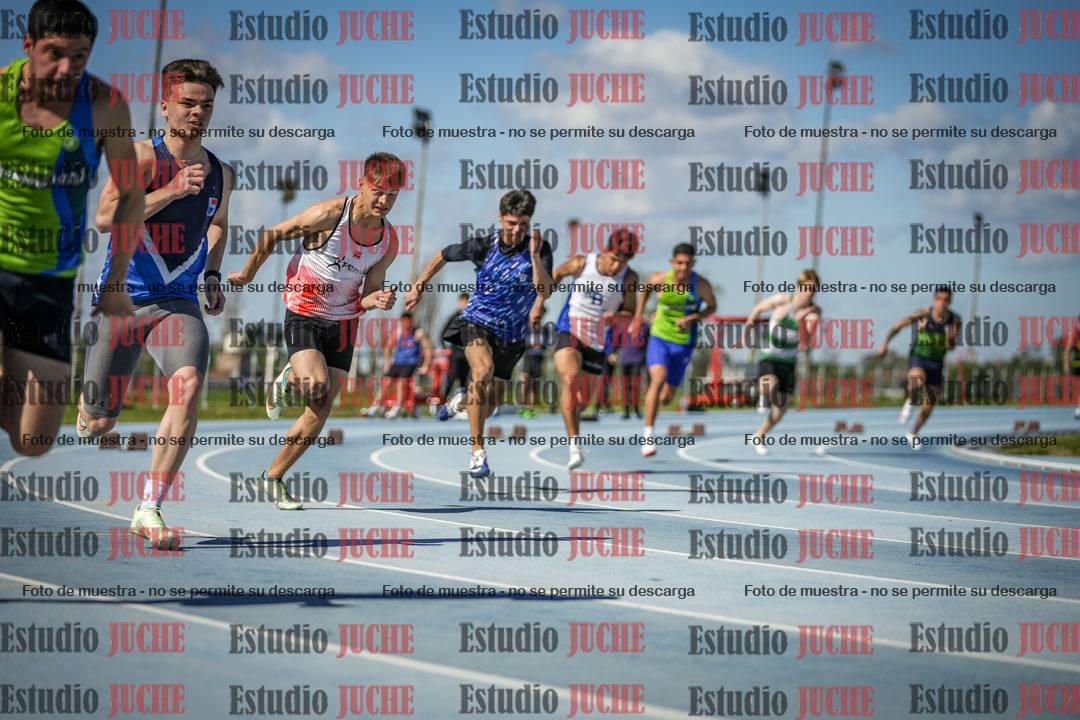 Fotos de los 200 m llanos de varones
